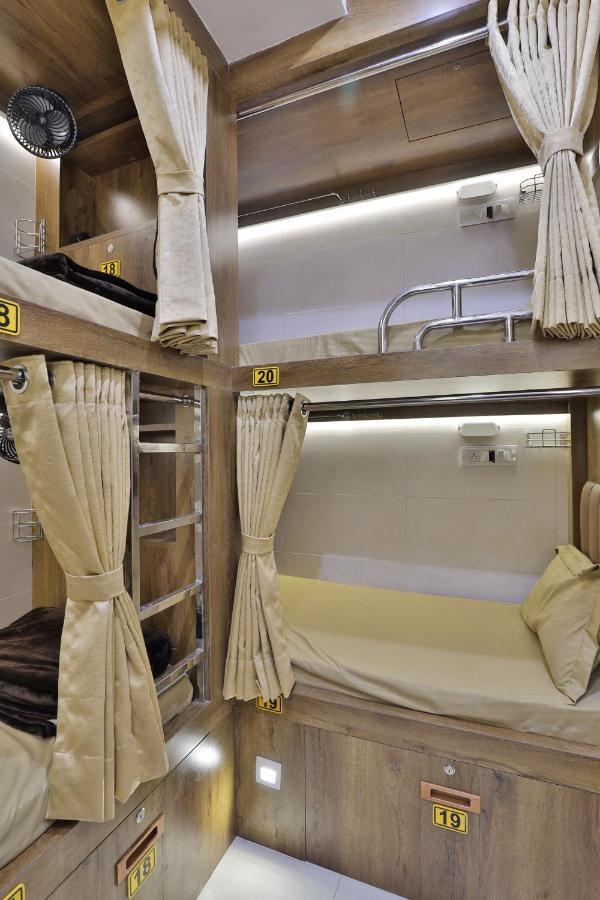 Rest Inn Dormitory Vadodara Kültér fotó